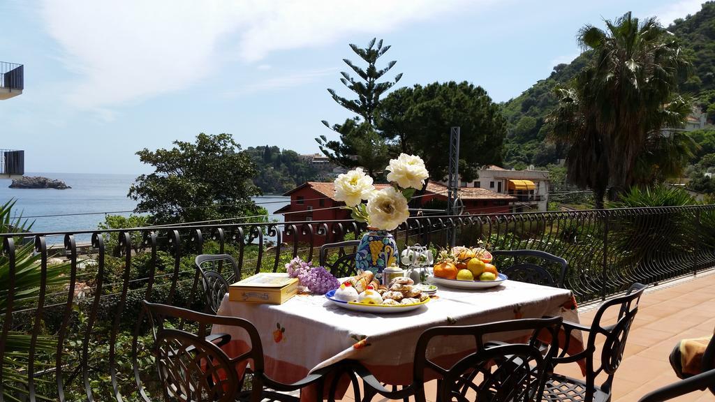 Villa Carmelas ตาออร์มินา ภายนอก รูปภาพ